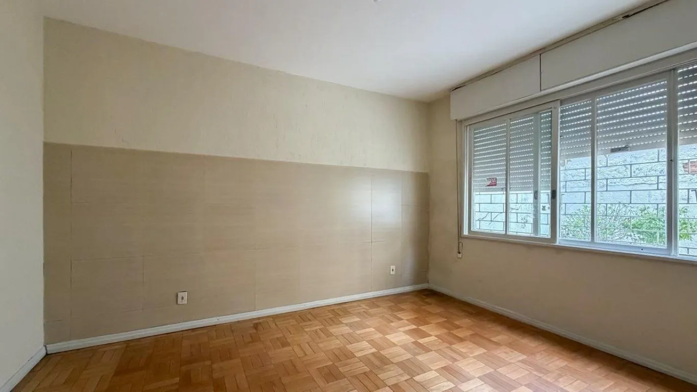 Imagem Apartamento com 2 quartos e 77m² à venda em Bom Fim, Porto Alegre. Rua Tomaz Flores, Bom Fim, Porto Alegre