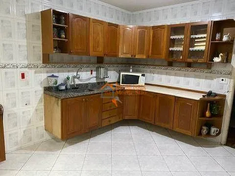 Imagem Sobrado com 4 dormitórios à venda, 360 m² por R$ 850.000,00 - Picanço - Guarulhos/SP