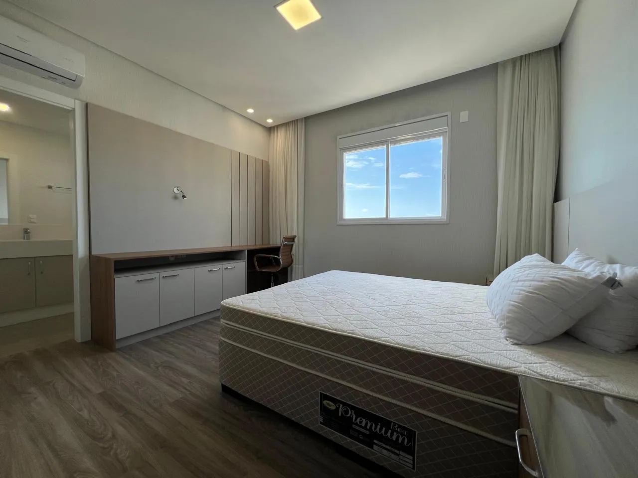 Imagem Apartamento com vista para o mar à venda com 306m2 por R$ 7.500.000,00