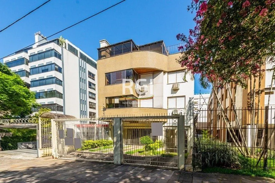 Imagem Cobertura para Venda - 116.36m², 2 dormitórios, sendo 1 suites, 1 vaga - Petrópolis