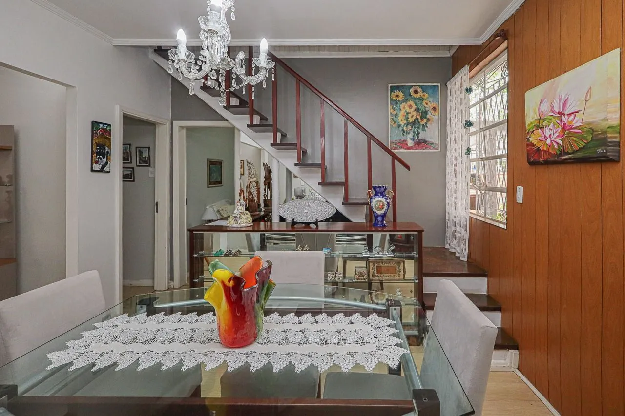 Imagem Casa a venda, 3 quartos sendo 1 suíte, 166m² no bairro Passo da areia, Porto Alegre
