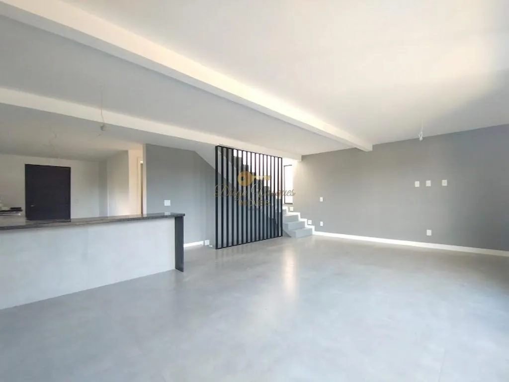 Imagem Casa em Condomínio para Venda em Teresópolis / RJ no bairro Albuquerque