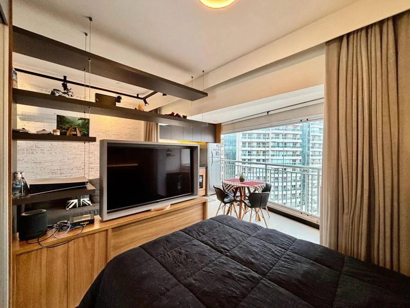 Imagem Apartamento para Venda em São Paulo, Pinheiros, 1 dormitório, 2 banheiros, 1 vaga