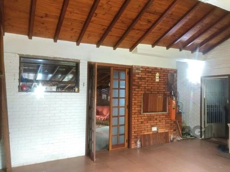 Imagem Casa para Venda - 250m², 3 dormitórios, sendo 1 suites, 4 vagas - Taruma