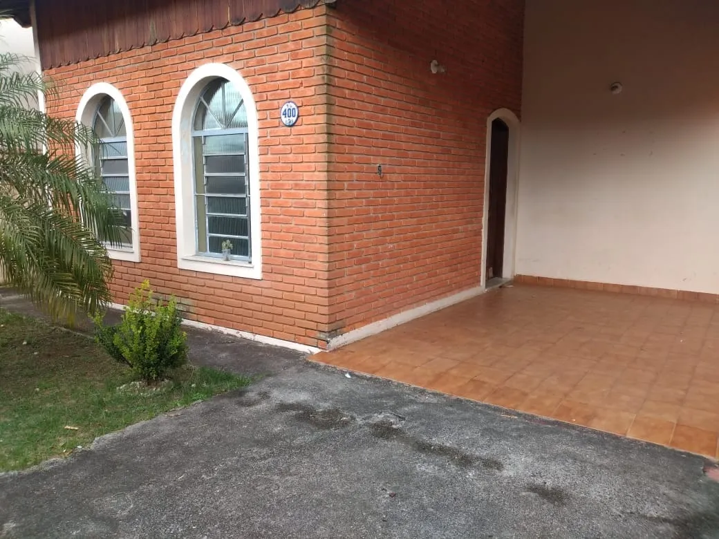 Imagem Casa à venda 3 Quartos, 3 Vagas, 320M², Jardim Rosely, Pindamonhangaba - SP
