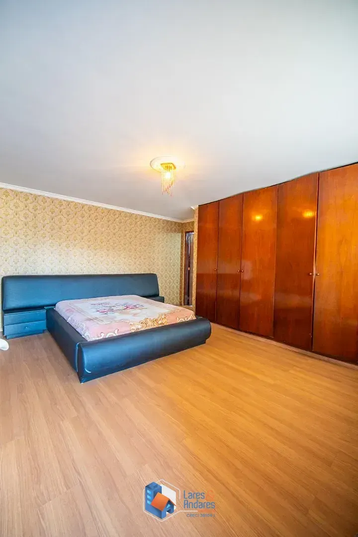 Imagem Sobrado para venda em Sumaré com 4 quartos, sendo 4 suítes, 380m²