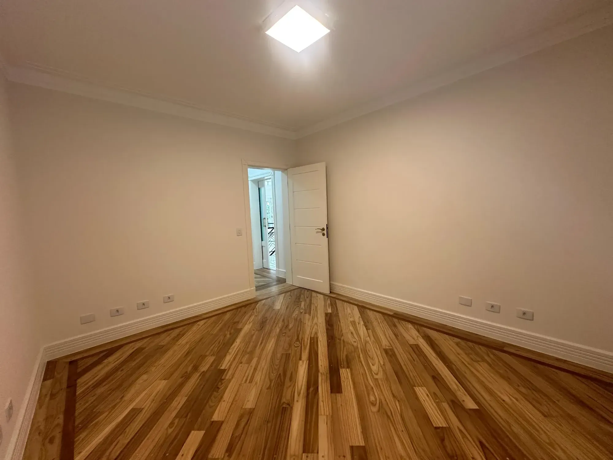 Imagem Sobrado com 4 Quartos à Venda, 450 m² em Alphaville Residencial Plus - Barueri