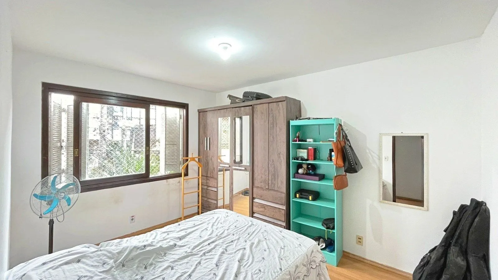 Imagem Apartamento de 3 dormitórios no bairro Mont Serrat