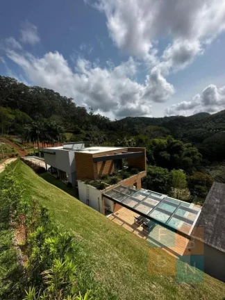 Imagem Casa em Condomínio para Venda em Petrópolis / RJ no bairro Pedro do Rio