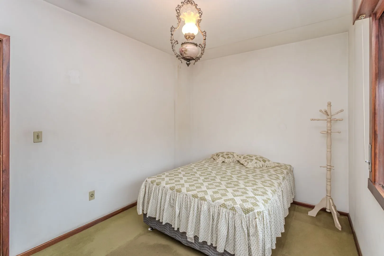 Imagem Apartamento no bairro Floresta de 3 dormitórios e vaga DESOCUPADO
