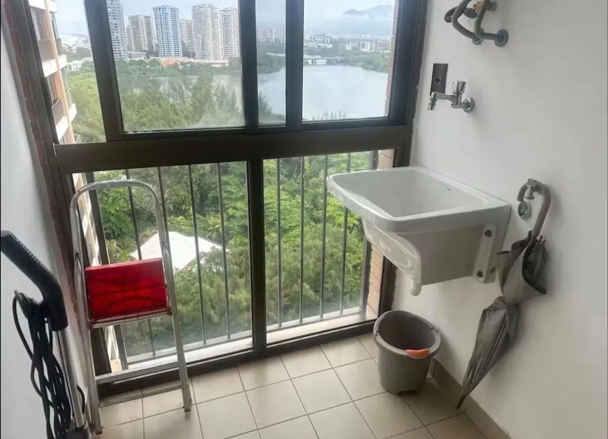 Imagem Apartamento com 2 Quartos e 2 Suítes na Avenida Lúcio Costa, Barra da Tijuca - Ap0857