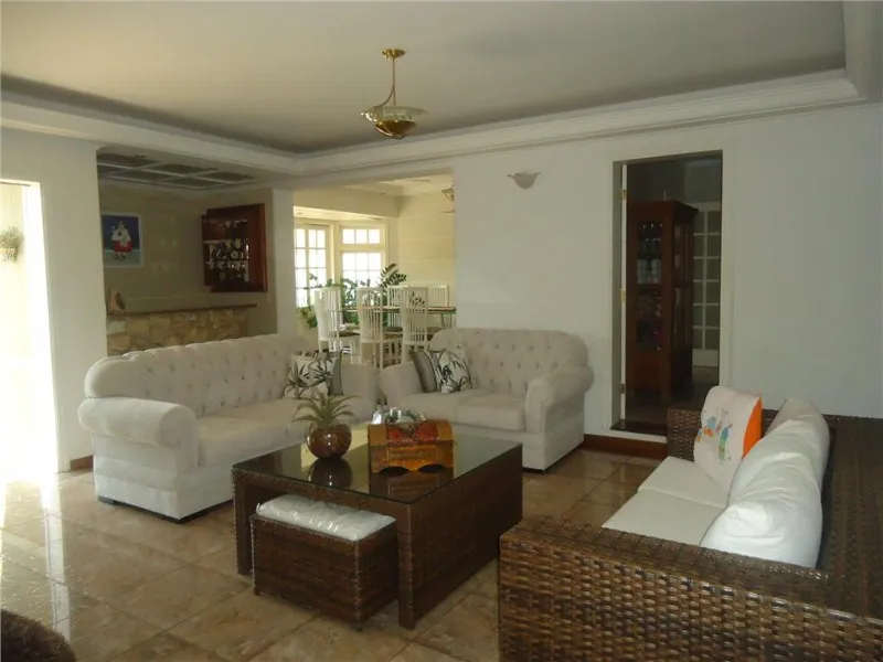 Imagem Imperdível oportunidade: Casa em condomínio de luxo na Colinas dos Álamos, Valinhos-SP - 3 quartos, 3 suítes, 540m².