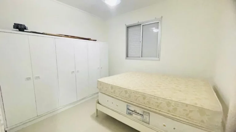Imagem Excelente apartamento no forte com 3 dormitórios somente à vista!!!