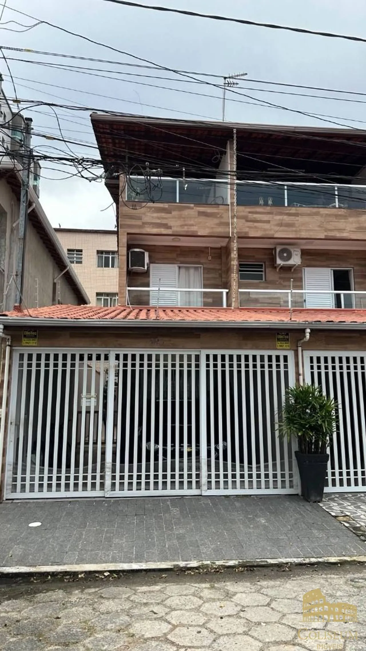 Foto do imóvel Sobrado com 3 dormitórios à venda, 87 m² por R$ 780.000,00 - Parque das Américas - Praia Grande/SP