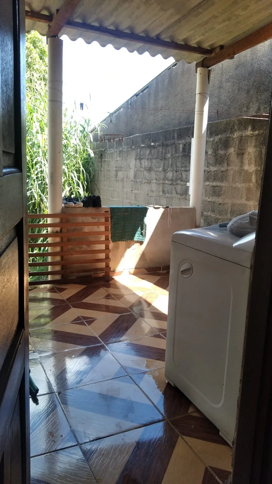 Imagem Casa à venda em Sorocaba-SP, bairro Brigadeiro Tobias! 2 quartos, 1 sala, 1 banheiro, 1 vaga de garagem, 100m².