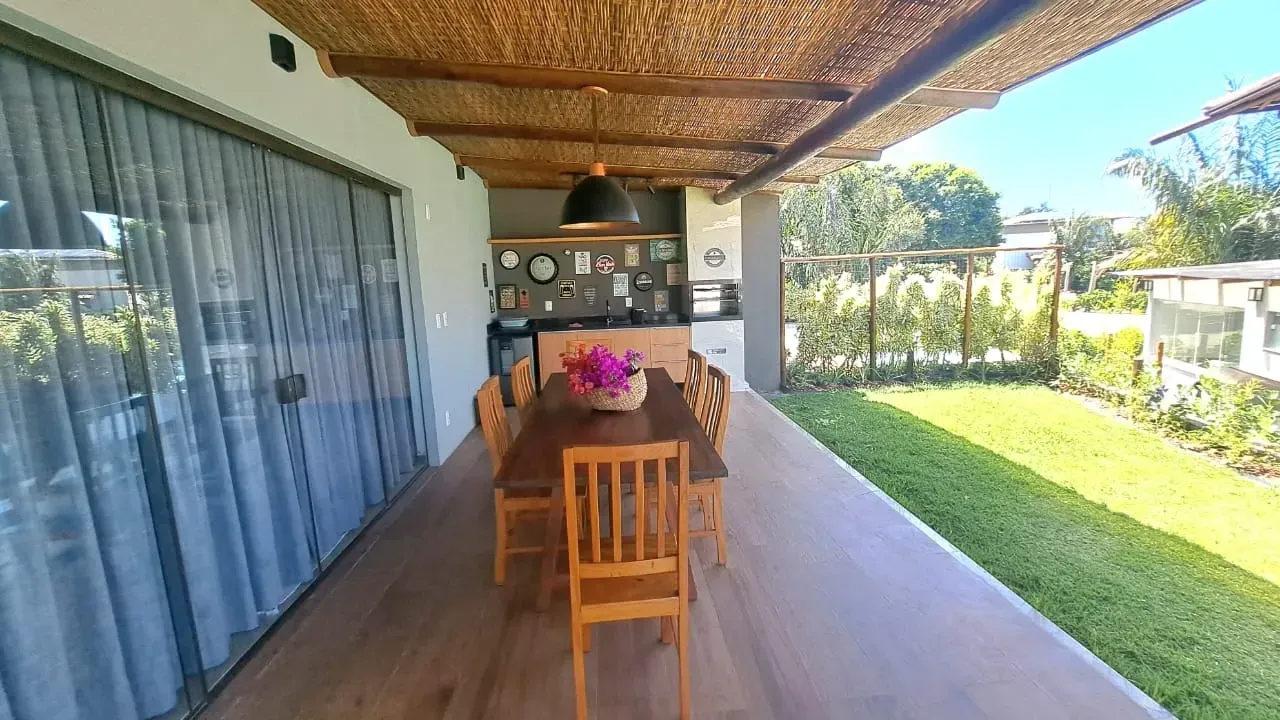 Imagem Casa com 3 Quartos para Alugar ou Temporada, 166 m² em Praia do Forte - Mata de São João