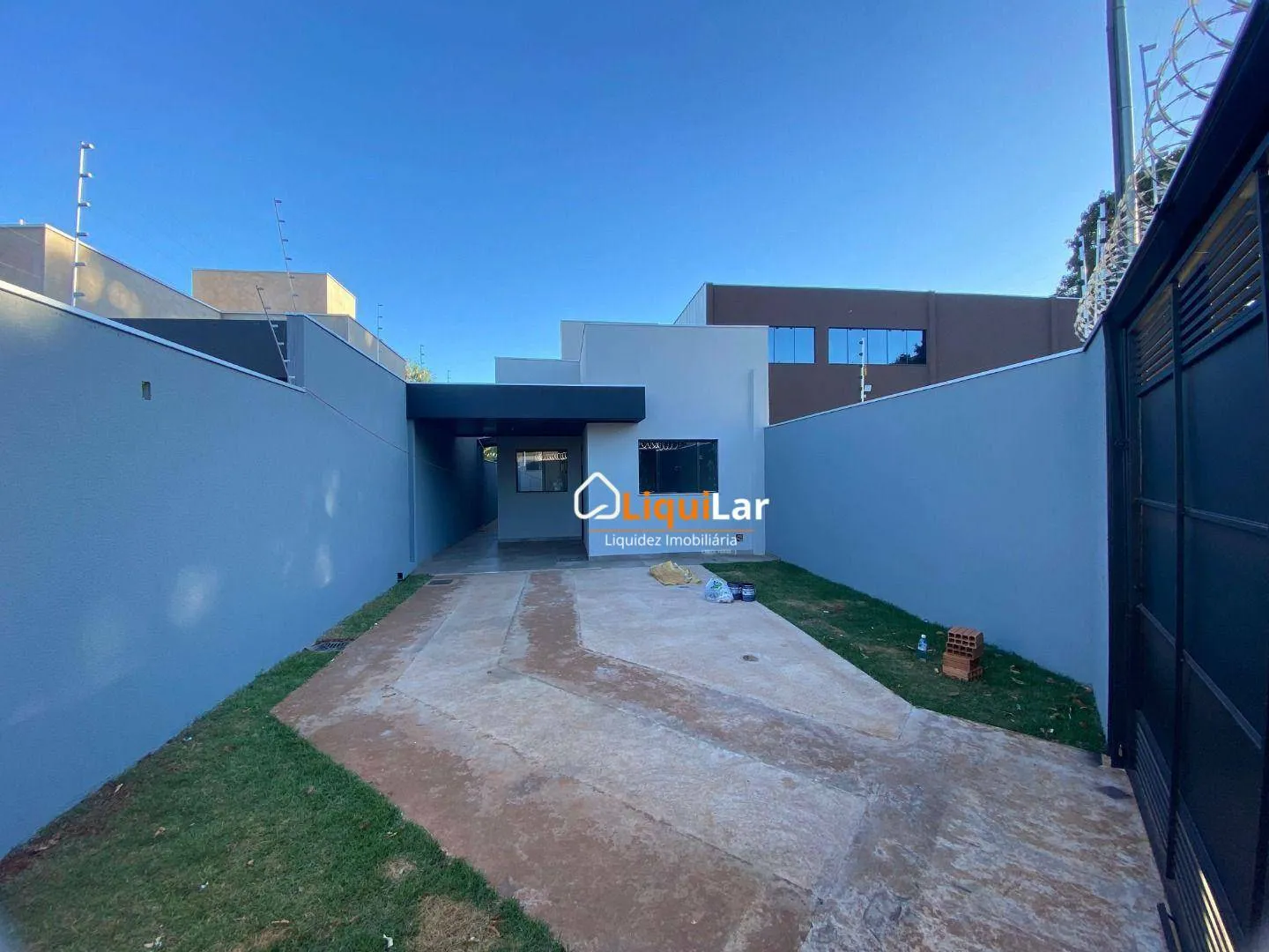 Imagem Sua Oportunidade Única: Casa Nova com Suíte e Design Sofisticado - Pronta para Morar!