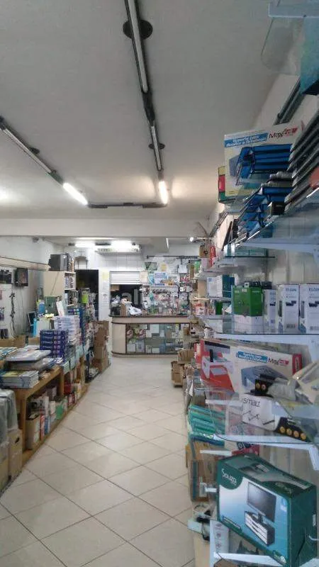 Imagem Oportunidade! Excelente Loja Comercial à Venda no Centro de Florianópolis - Aceita Permuta!