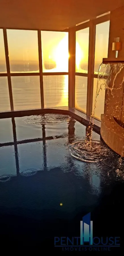 Imagem Apartamento Frente Mar para Venda em Balneário Camboriú, CENTRO, 4 dormitórios, 4 suítes, 5 banheiros, 4 vagas