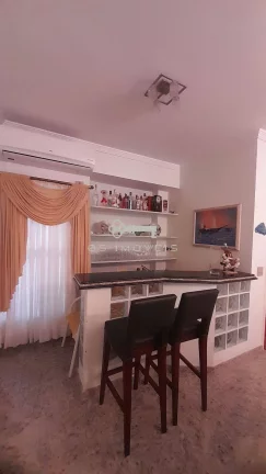 Imagem Apartamento à venda na Praia da Enseada com 4 dormitórios e 2 suítes