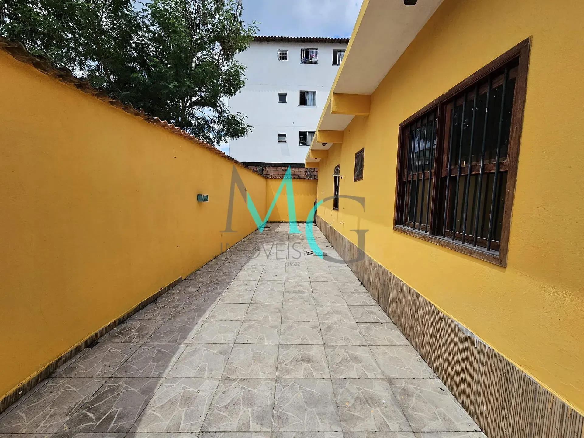 Imagem Casa 4 quartos para aluguel ou venda, 79m², R$ 2.100,00 ou R$ 330.000,00 em Campo Grande, Rio de Janeiro, RJ