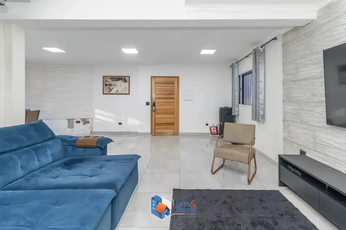 Imagem Sobrado para venda em Piqueri com 3 quartos, sendo 1 suíte, 307m²