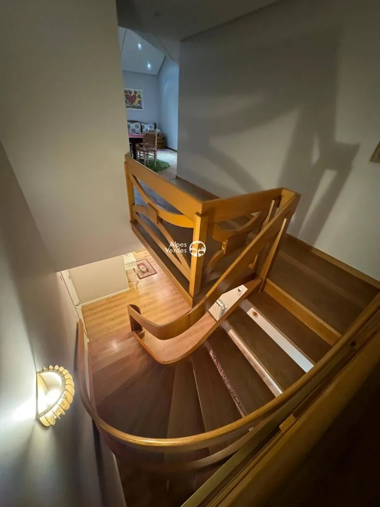 Imagem Vende-se apto no centro de Gramado- 4 Quartos- R$4.250.000,00