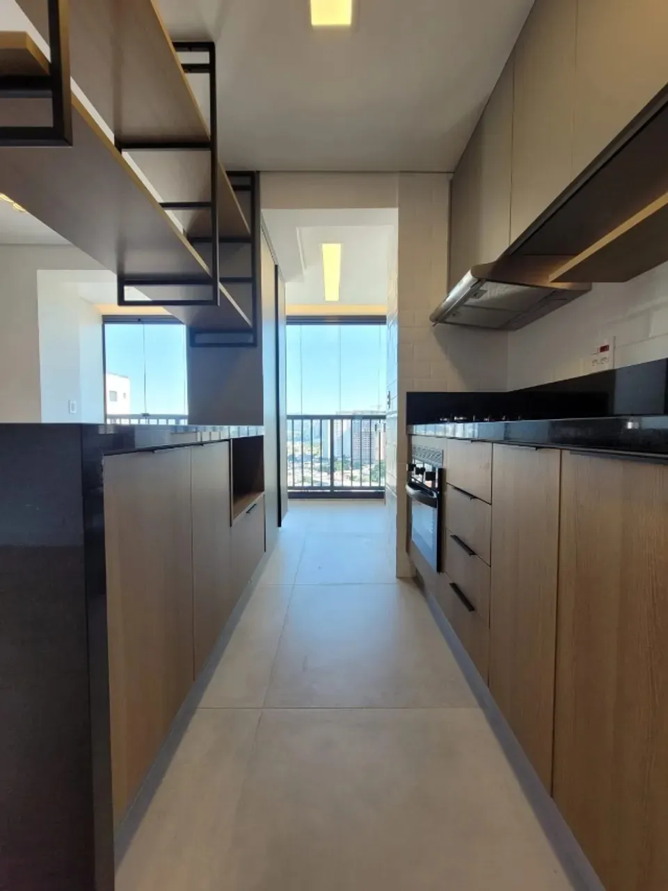 Imagem Apartamento para locação em Barueri-SP, bairro Aldeia: 2 quartos, 1 suíte, 1 sala, 2 banheiros, 1 vaga, 56m². Venha conferir!
