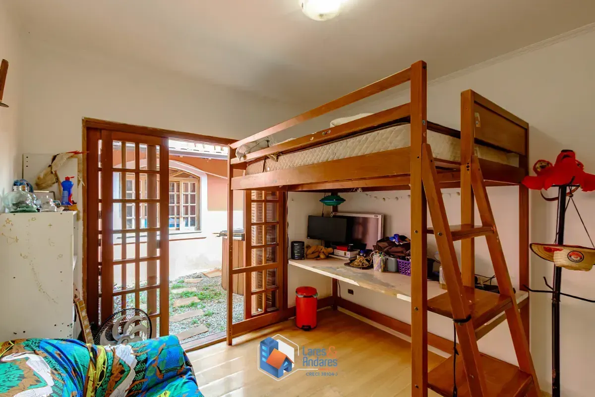Imagem Casa para venda em Vila Pirajussara com 3 quartos, sendo 1 suíte, 300m²