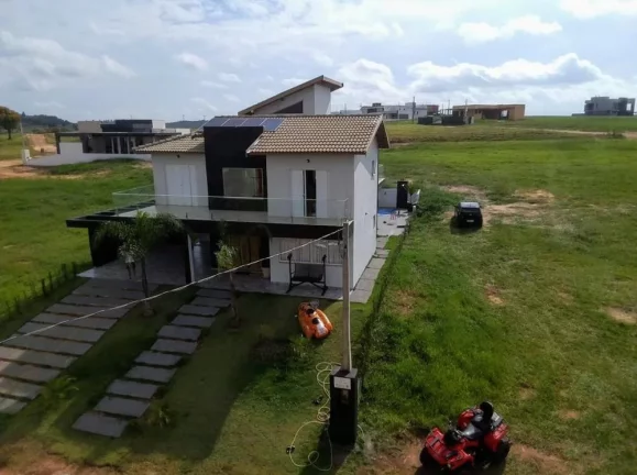 Imagem Magnífica casa a venda no condomínio Riviera de Santa Cristina XIII - SETOR MARINA