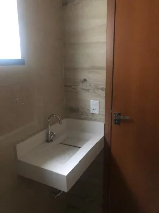 Imagem CASA RESIDENCIAL em MANAUS - AM, FLORES