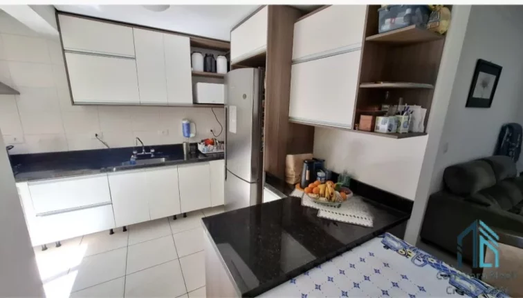 Imagem (Permuta ou financiamento)Sobrado em condomínio, terraço, 03 quartos c/suíte no Vista Alegre em Curitiba PR