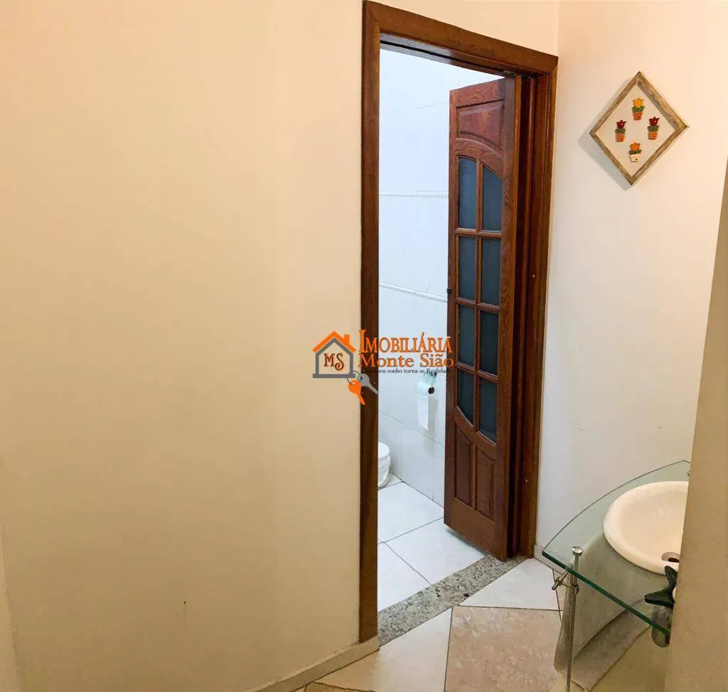 Imagem Sobrado com 4 dormitórios à venda, 407 m² por R$ 598.000,00 - Vila Rio de Janeiro - Guarulhos/SP