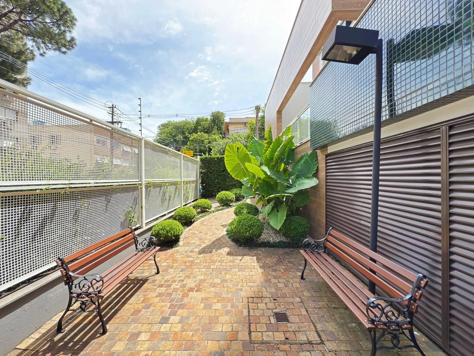 Imagem Lindo apartamento de 2 dormitórios e uma vaga de garagem