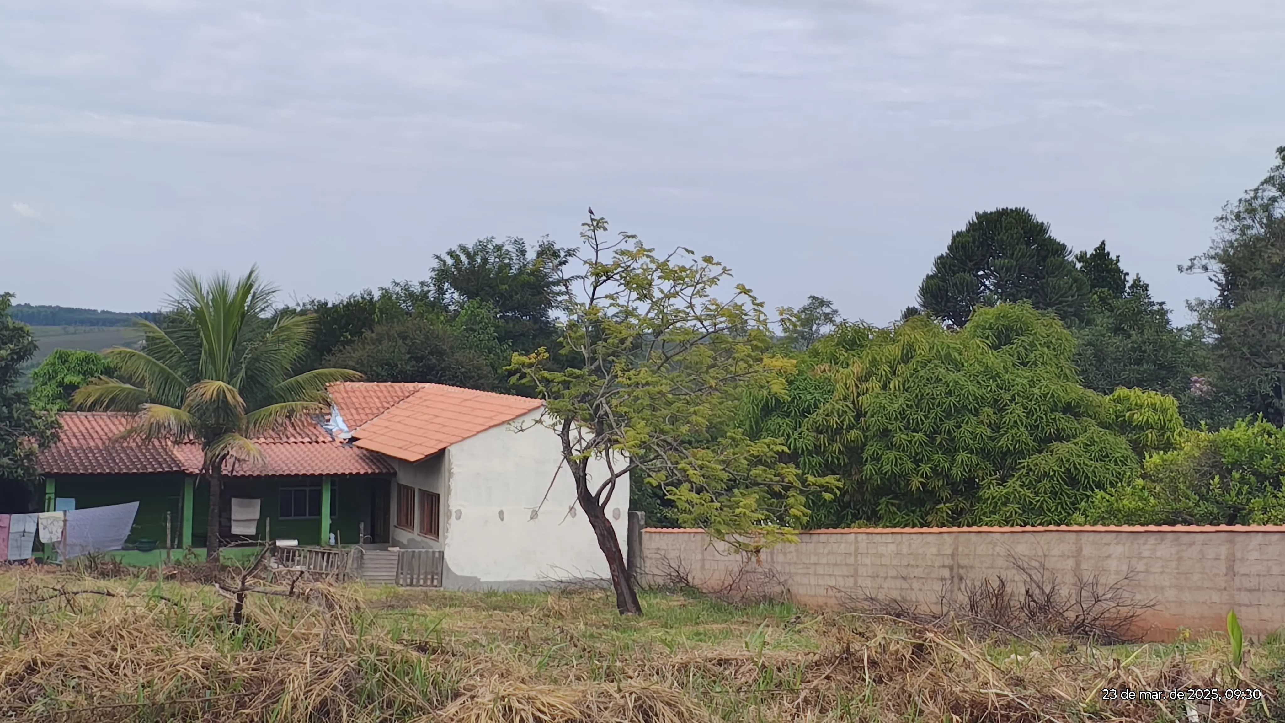 Imagem Terreno para Chácara no Condomínio Arco Íris ? Plano, de Esquina e Ótima Localização