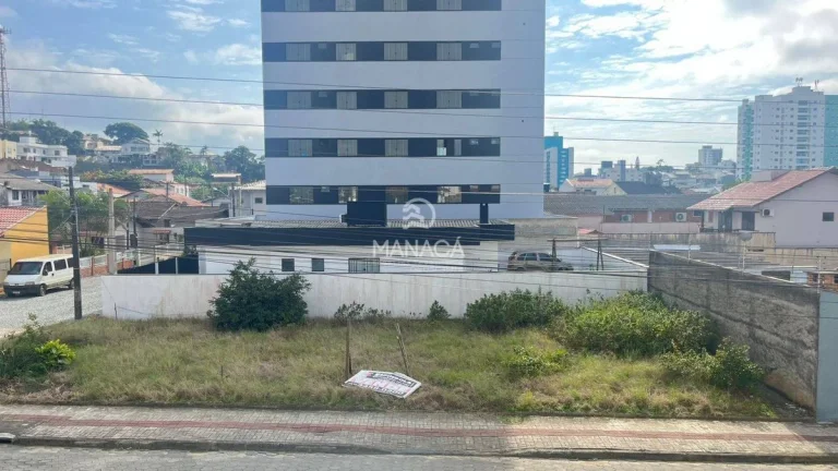 Imagem Terreno de Esquina com 311m² – Excelente Oportunidade para Investidores e Construtores!