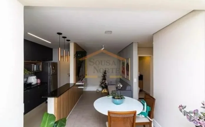 Imagem Apartamento 2 dormitórios, sendo 1 suíte, sala 2 ambientes, piso laminado de madeira na sala e dor...