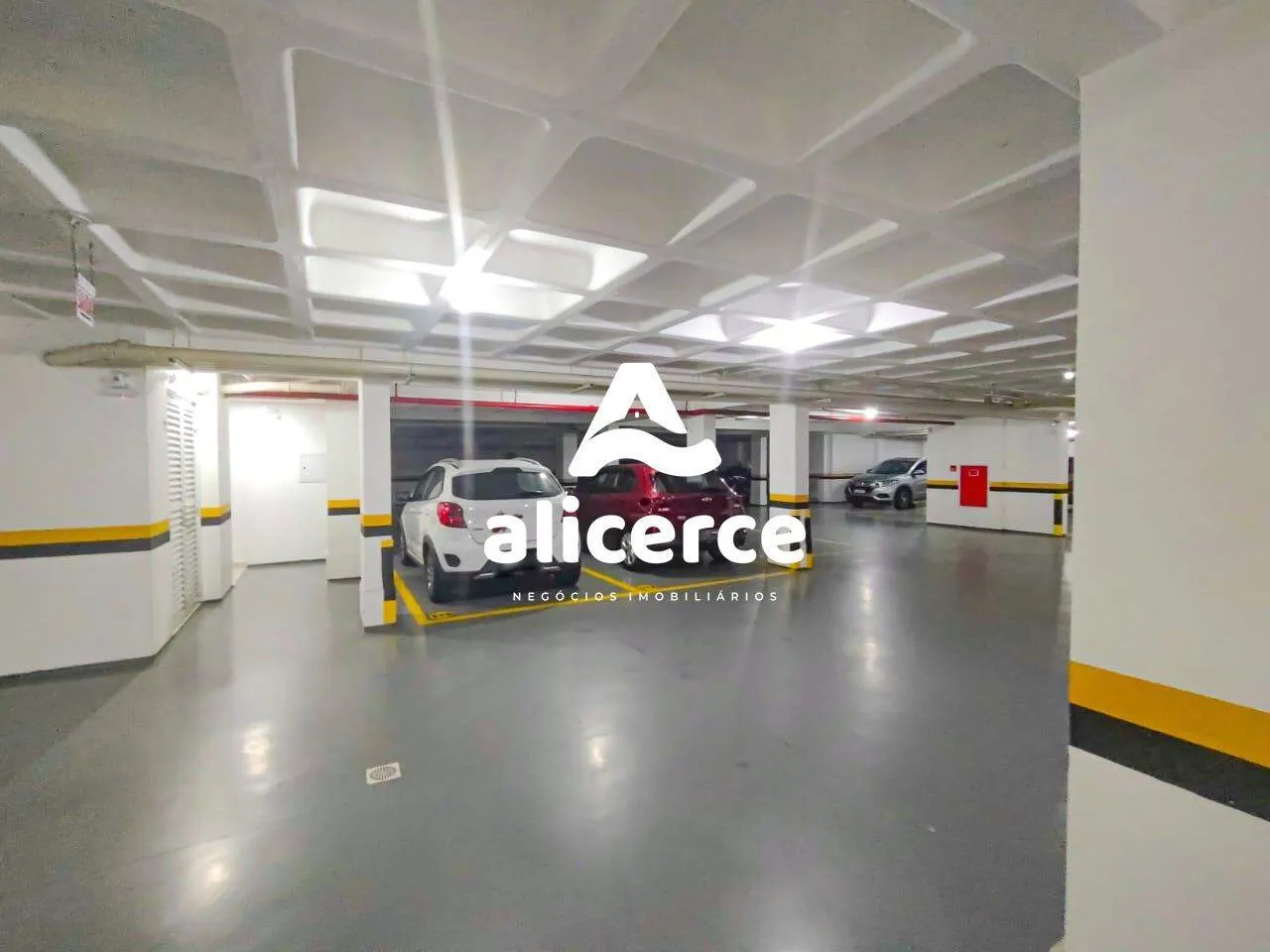 Imagem Apartamento à venda com 3 quartos 2 suítes, 137,3m² em Estreito Florianópolis