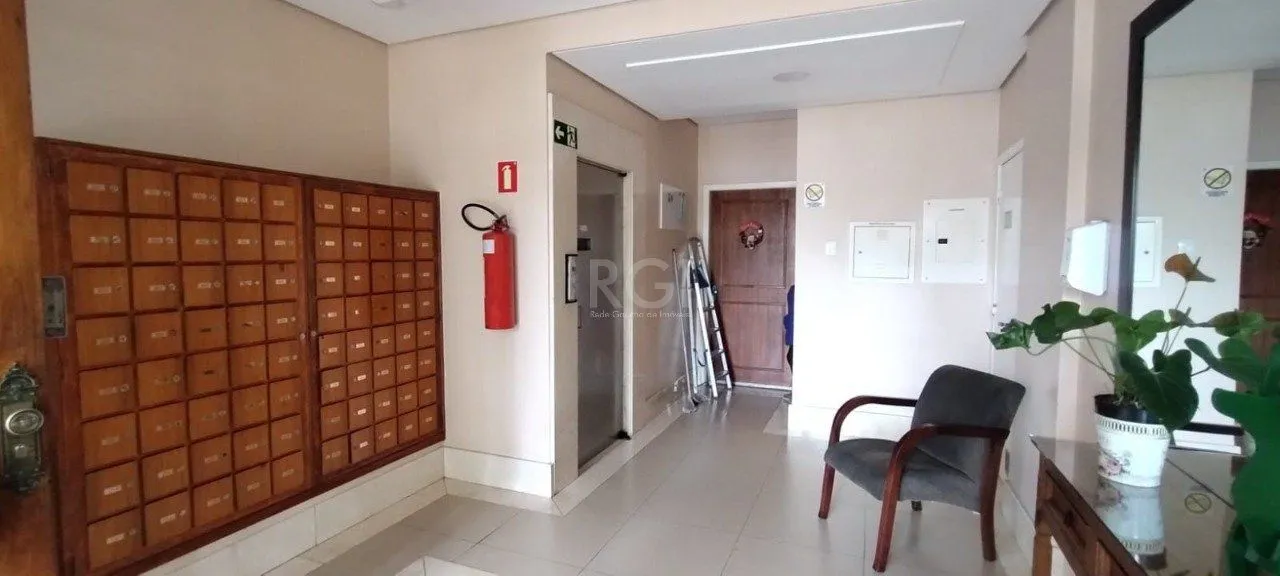Imagem Apartamento no Bairro Glória - 2 Dormitório