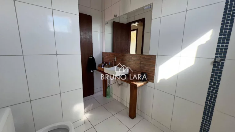Imagem Casa a venda em Betim MG / bairro Bom Retiro