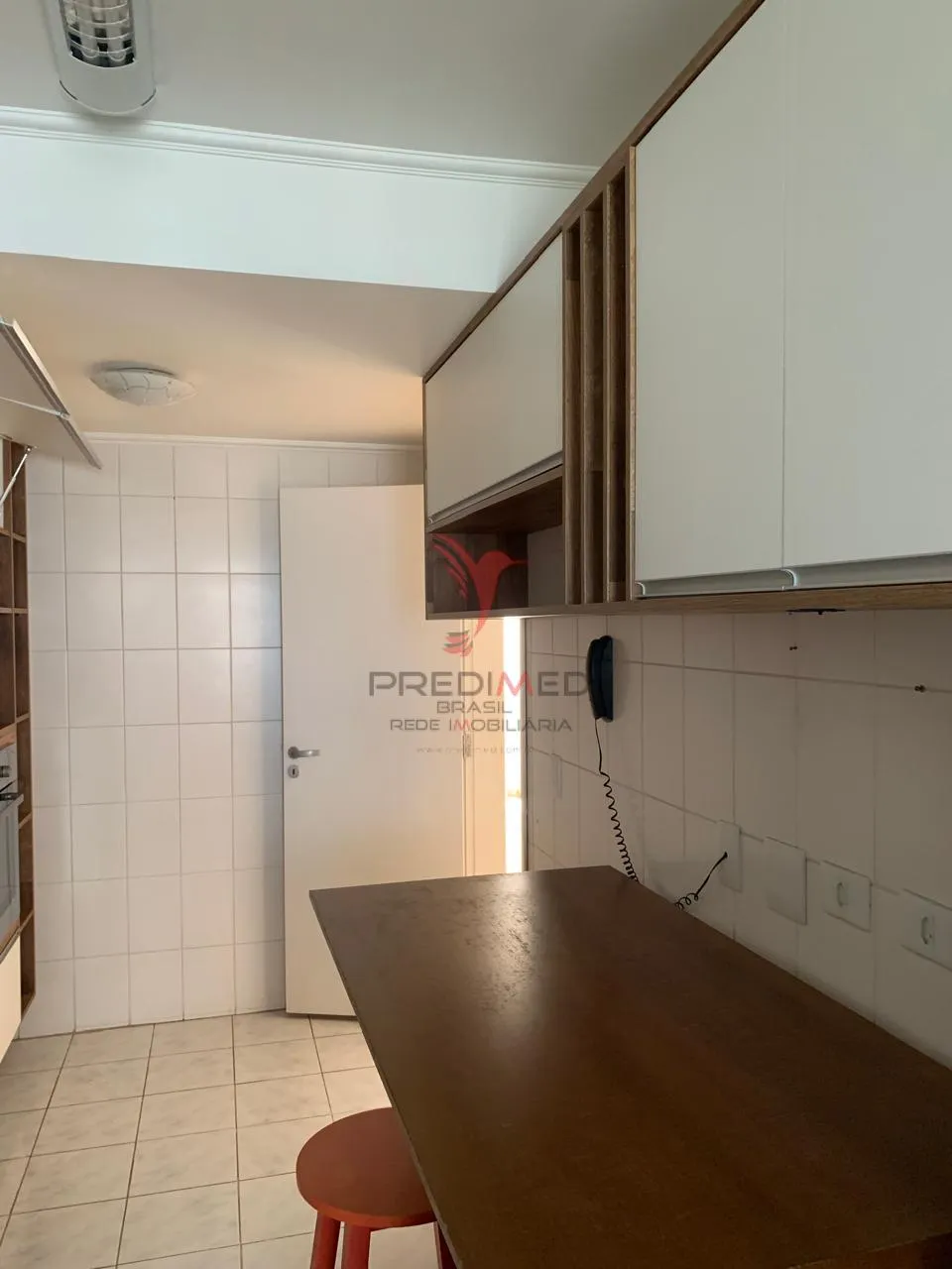 Imagem Vendo casa com 200 mts2, 4 Quartos( 2 Suites ) em condomínio fechado no Morumbi. SP