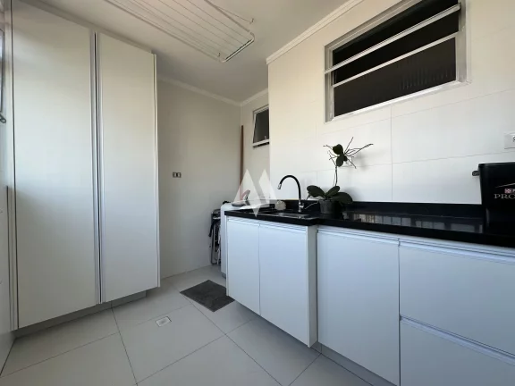 Imagem Apartamento reformado na Ponta da praia com 03 dormitórios!