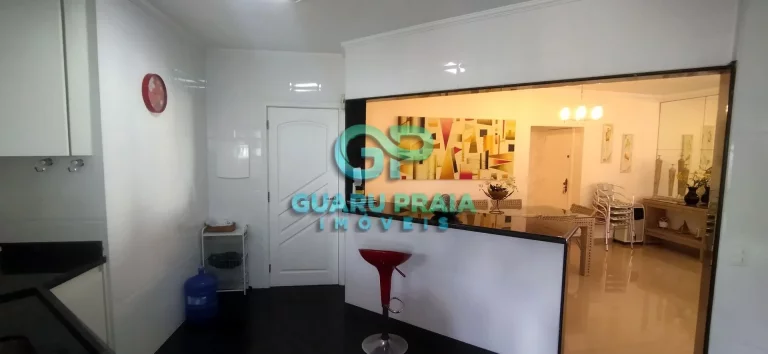 Imagem Amplo com 4 suítes, espaço gourmet