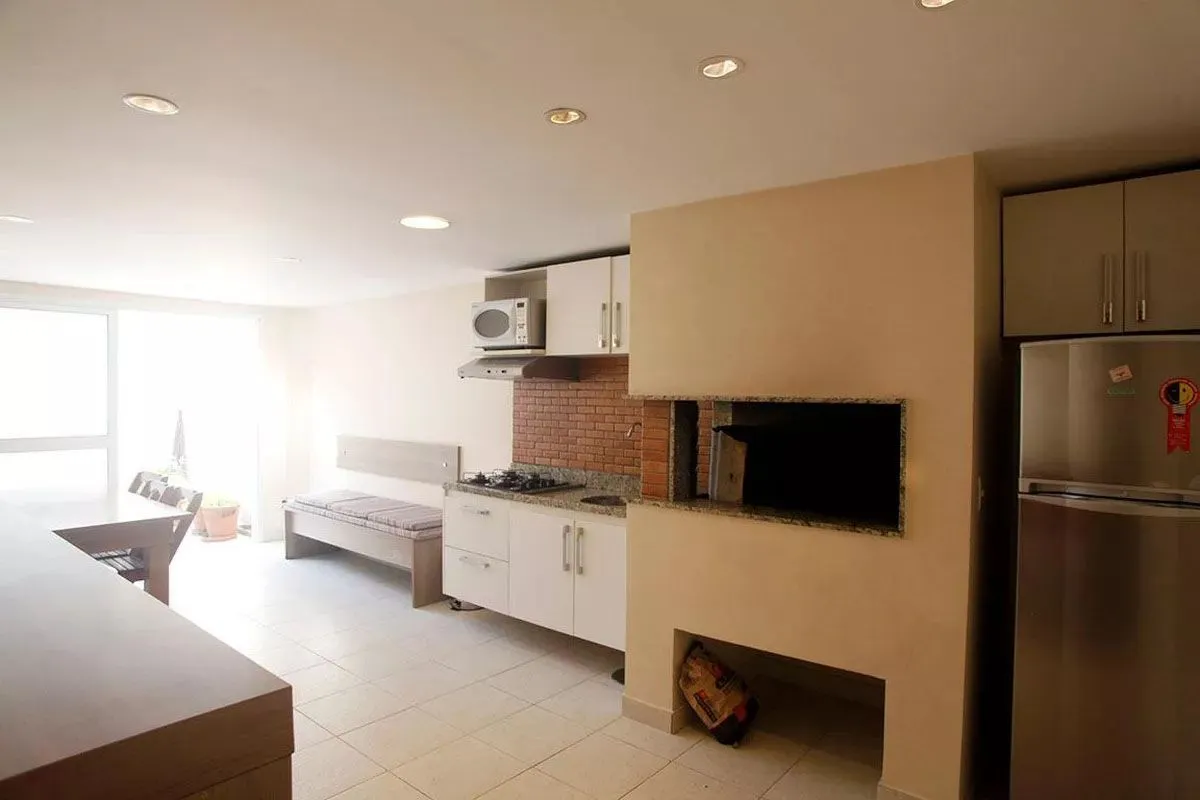 Imagem Apartamento com 2 dormitórios com 58.35m² no bairro Bom Fim
