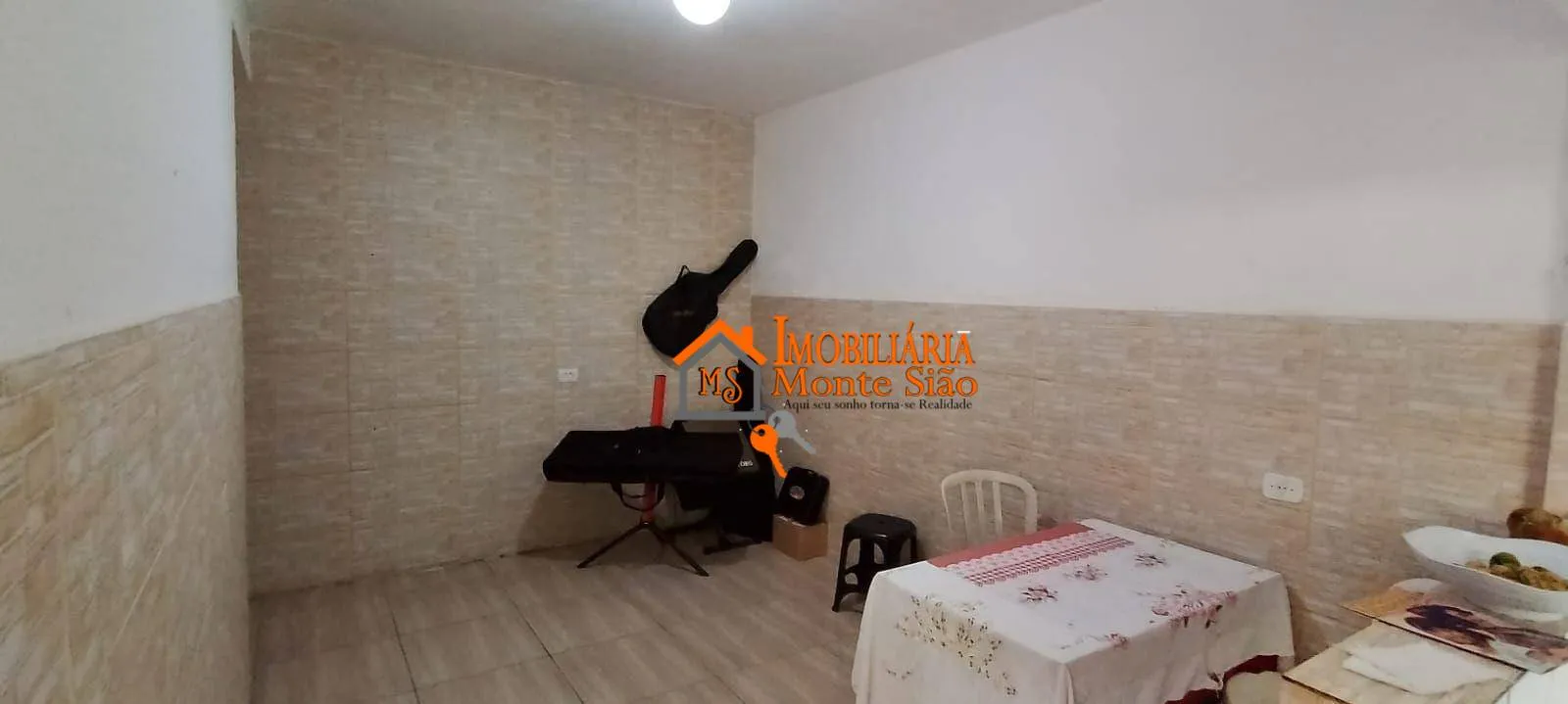 Imagem Casa com 6 dormitórios à venda, 300 m² por R$ 500.000,00 - Cidade Soberana - Guarulhos/SP