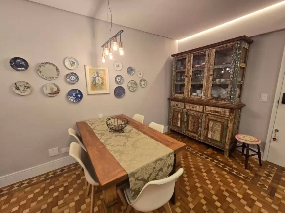Imagem Apartamento em frente a Praia do Embaré, reformado, Varanda Vista Mar!!