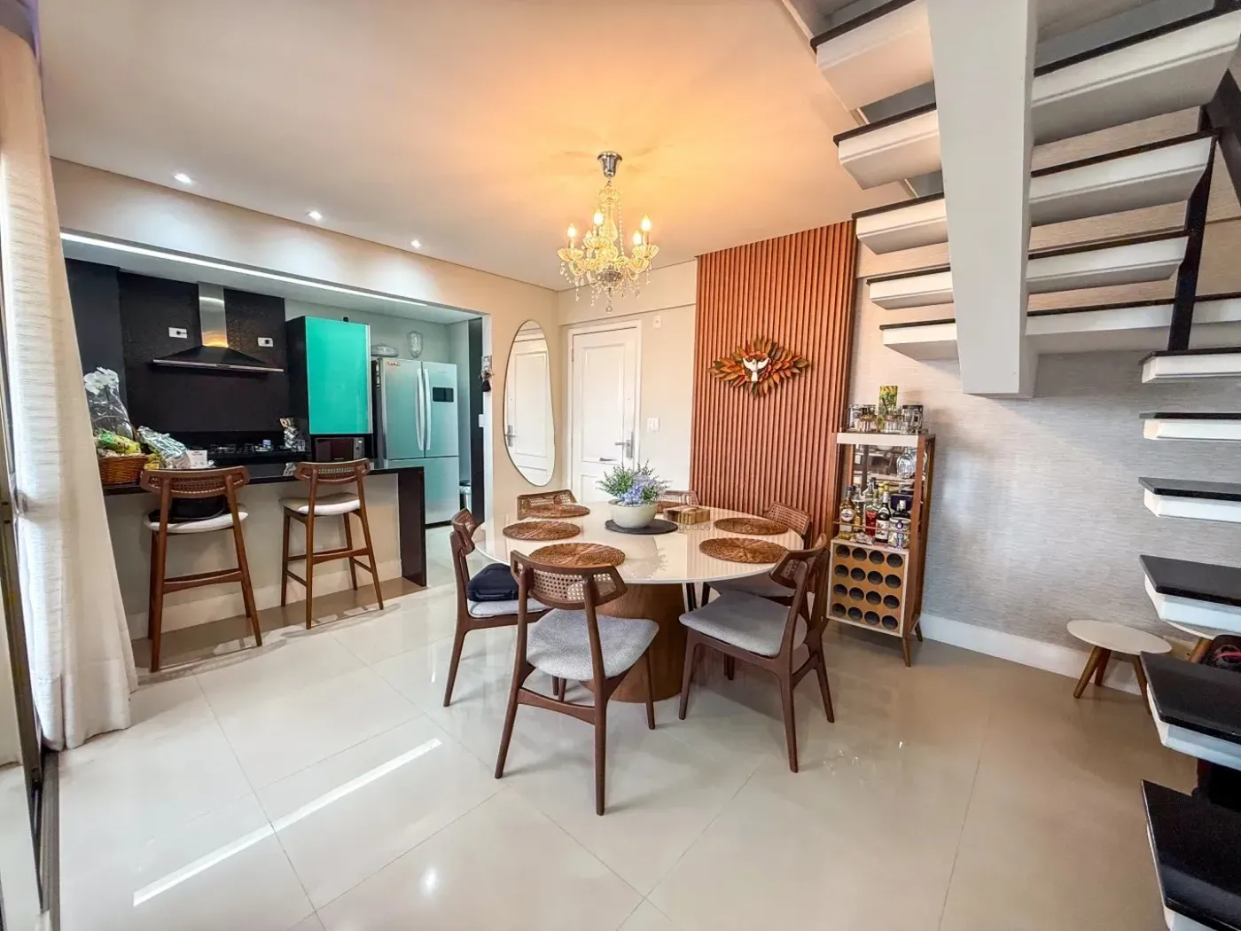 Imagem Amplo Apartamento duplex no Jardim Satélite em São José dos Campos