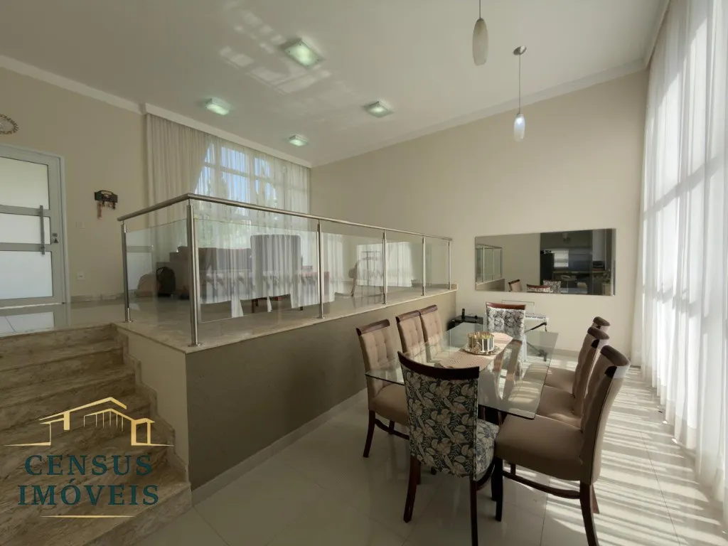 Foto do imóvel: Casa à venda com 3 suítes e amplo quintal no Conndomínio Villagio di Verona na cidade de Vinhedo-SP. em Condomínio Villagio di Verona