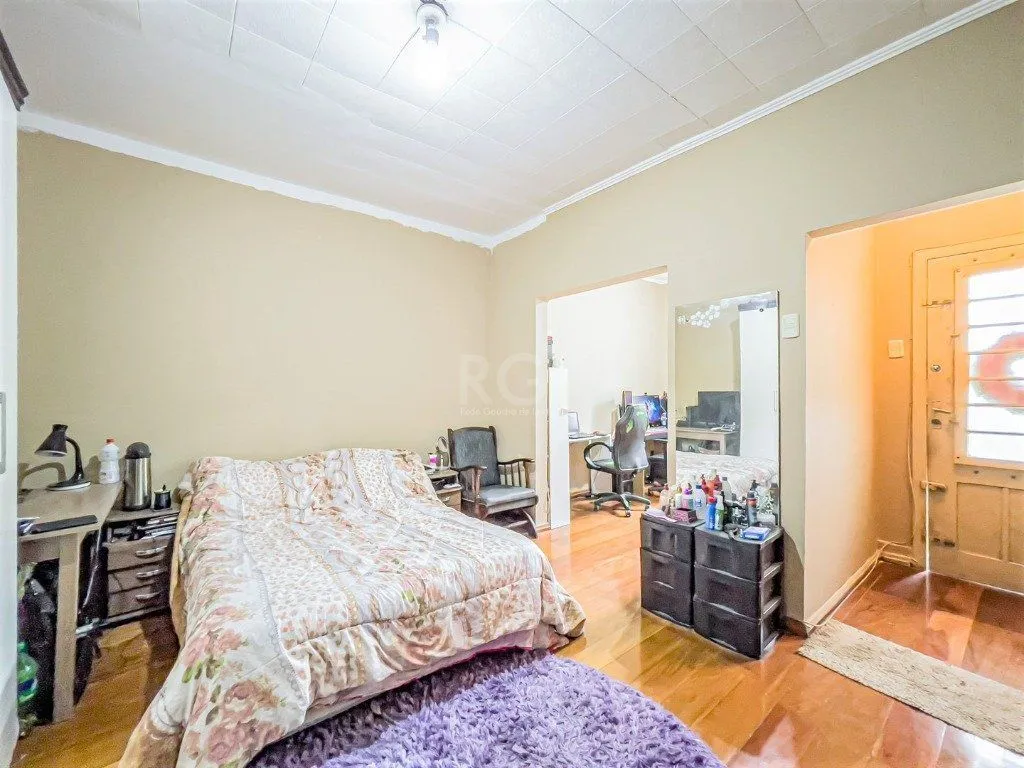 Imagem Casa para Venda - 212m², 3 dormitórios, 3 vagas - Azenha