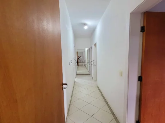 Imagem APTO CAVALEIROS 3 QTOS, 2 VAGAS, 127M. PRÉDIO COM ESTRUTURA. VENDA 780 MIL. LOCAÇÃO 3200 + TAXAS.